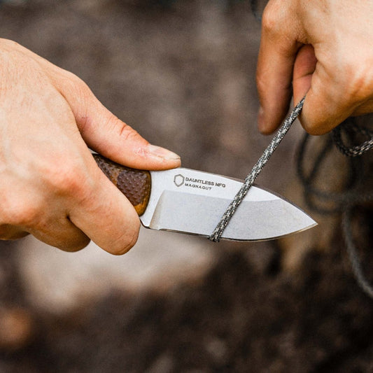 Best Fixed Blade Knives: Type, Steel, & Applications - Dauntless Manufacturing